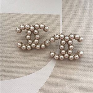 Authentic Chanel Pearl CC earrings